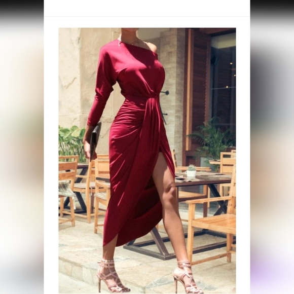 Ruched Dress Burgundy - Picture 1 of 4